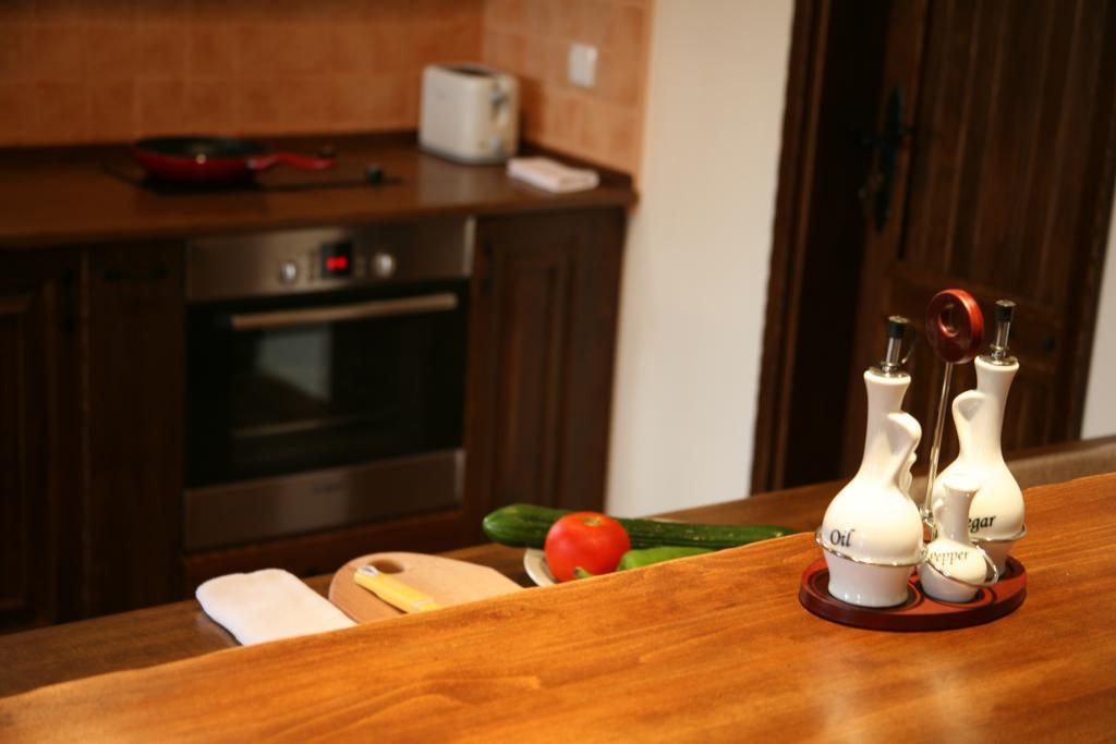 Sinabovite Houses Hotel Badevtsi Ruang foto