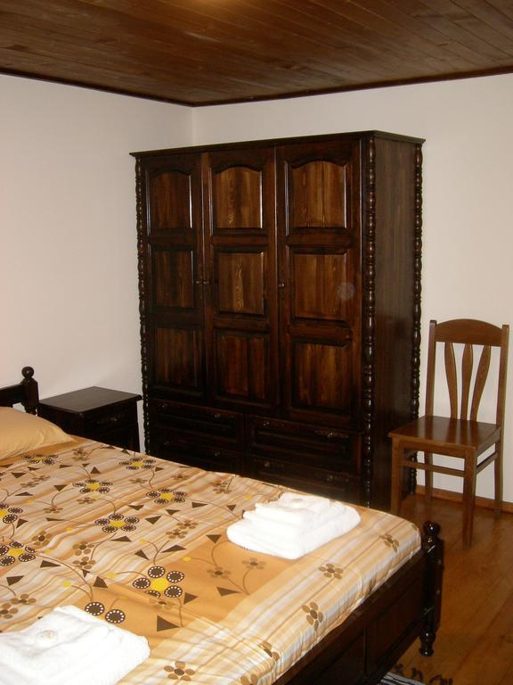 Sinabovite Houses Hotel Badevtsi Ruang foto