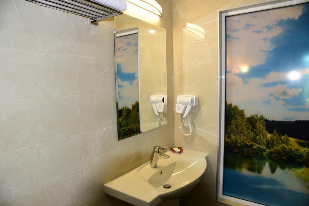 Sinabovite Houses Hotel Badevtsi Bagian luar foto