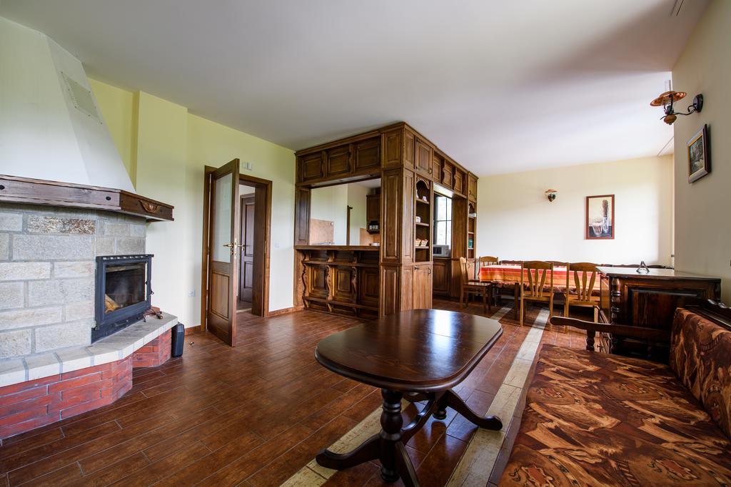 Sinabovite Houses Hotel Badevtsi Bagian luar foto