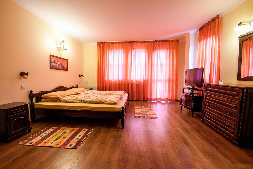 Sinabovite Houses Hotel Badevtsi Bagian luar foto