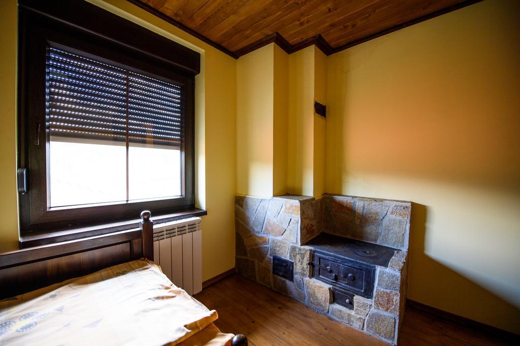 Sinabovite Houses Hotel Badevtsi Bagian luar foto