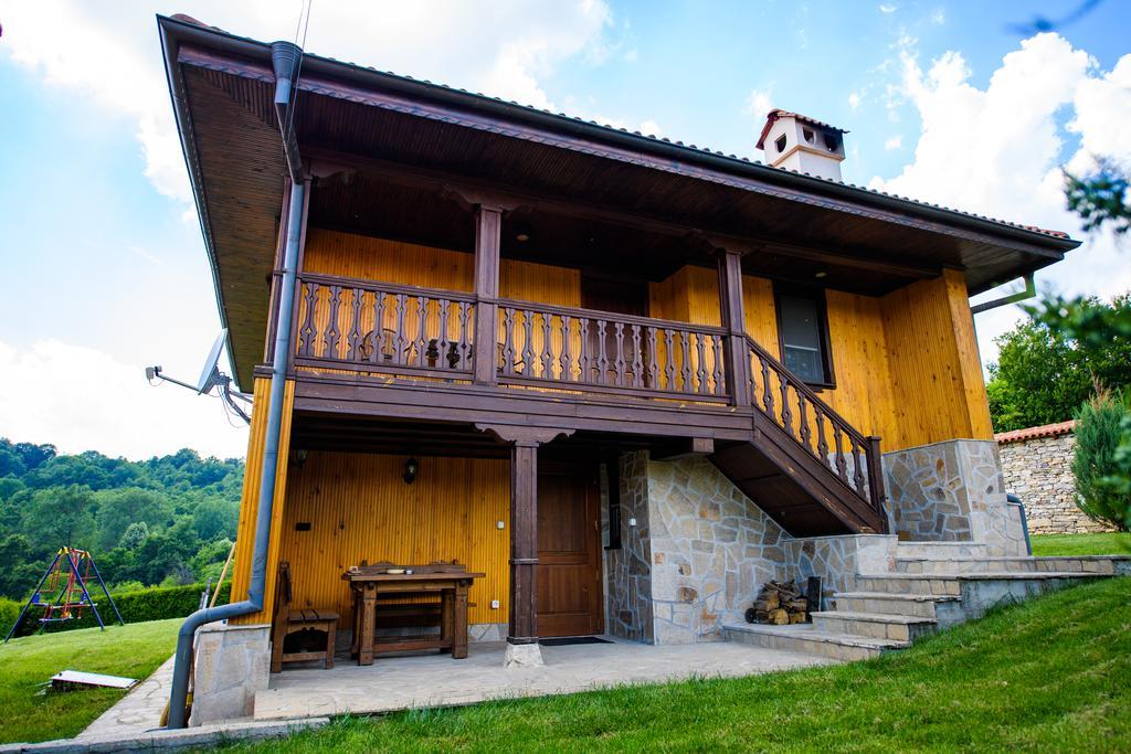 Sinabovite Houses Hotel Badevtsi Bagian luar foto