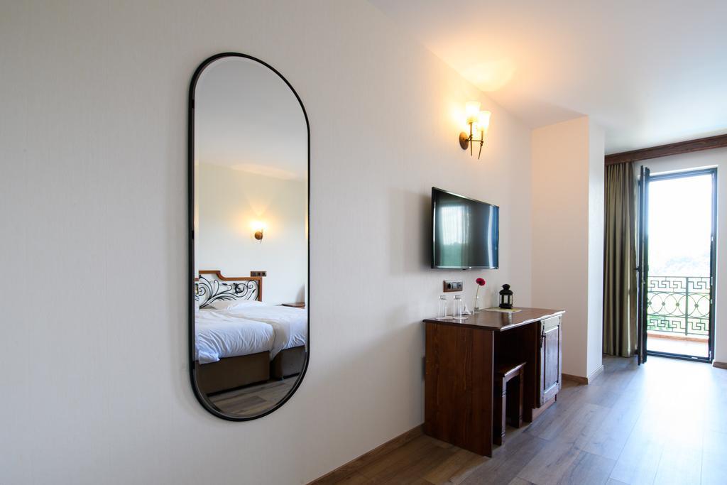 Sinabovite Houses Hotel Badevtsi Bagian luar foto